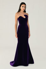 Load image into Gallery viewer, Strapless Asymmetric Cut Evening Dress