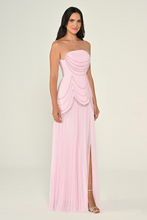 Load image into Gallery viewer, Serenelle Gown