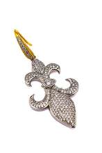 Load image into Gallery viewer, Fleur-De-Lis Earrings