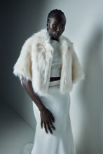 Load image into Gallery viewer, Nord Cape in Ivory