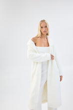 Load image into Gallery viewer, Dove Coat in White