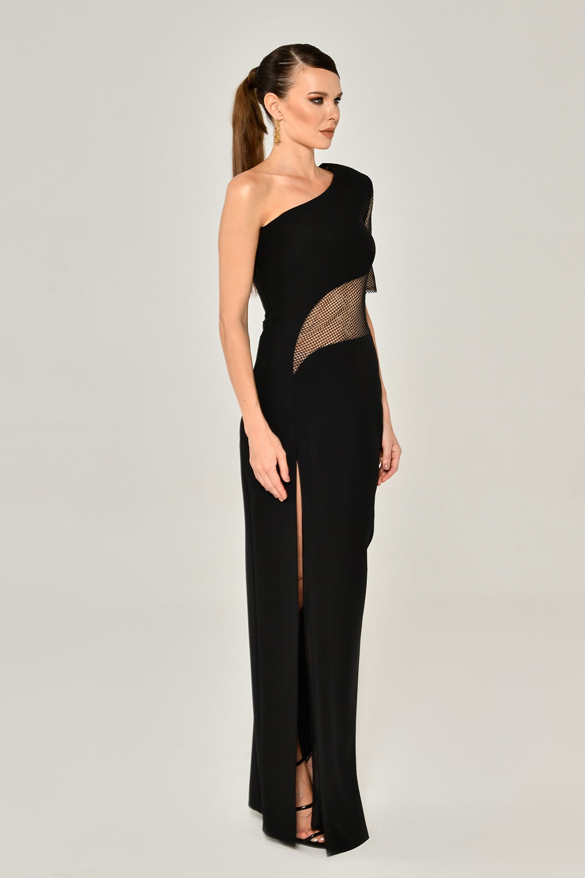 Noiréa Gown